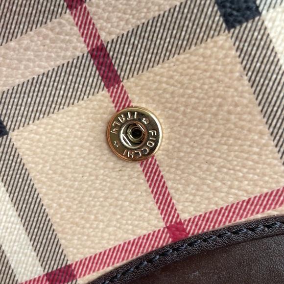 Burberry wallet. - Picture 6 of 9